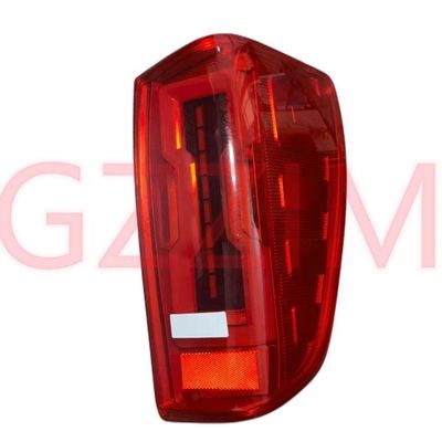 Mazda 2021 BT50 için Siyah Kırmızı LED Araç Arka Kuyruk Işığı