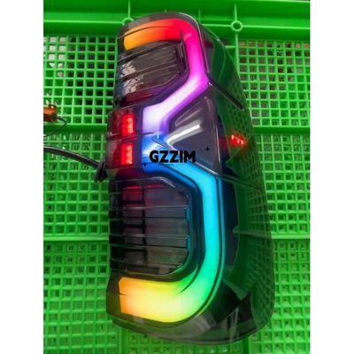 Toyota Hilux Vigo 2005-2014 Sıralı Takip RGB Esnek LED Kuyruk Işığı